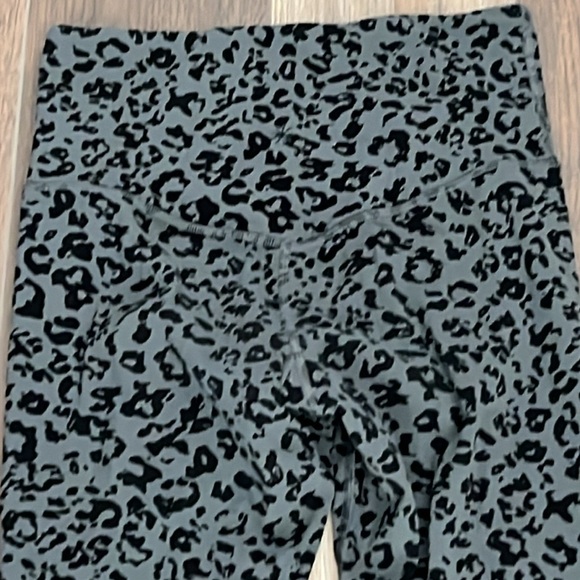Athleta leopard print Elation high waisted leggings - Picture 6 of 8